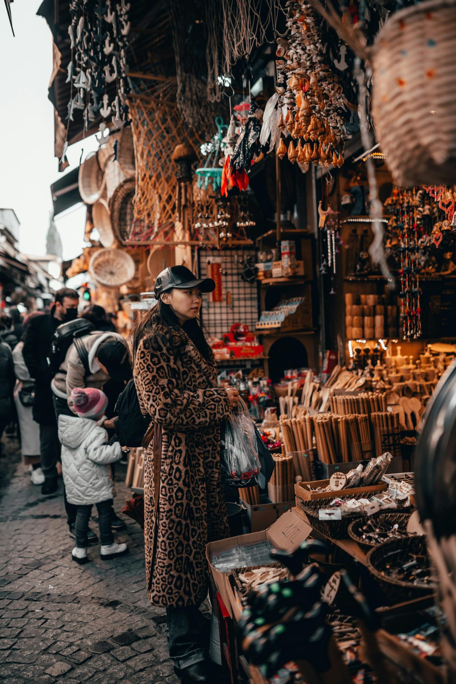 Private Guided Shopping Tour in Cairo